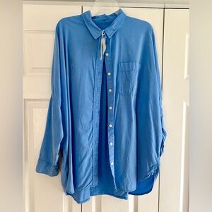 American Eagle Women's Blue Long Sleeve Shirt. Size M. NWT.